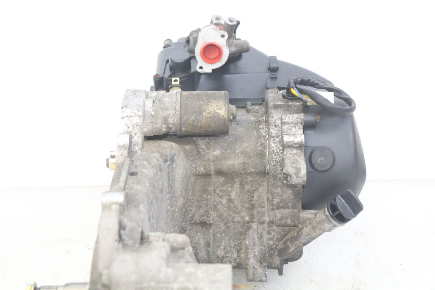 photo de MOTOR PEUGEOT DJANGO 4T 50 (2014 - 2019) - Estado de la superficie y material