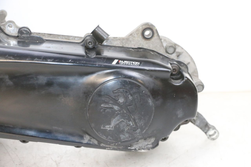 photo de MOTOR PEUGEOT DJANGO 4T 50 (2014 - 2019) - Enfoque en la estructura