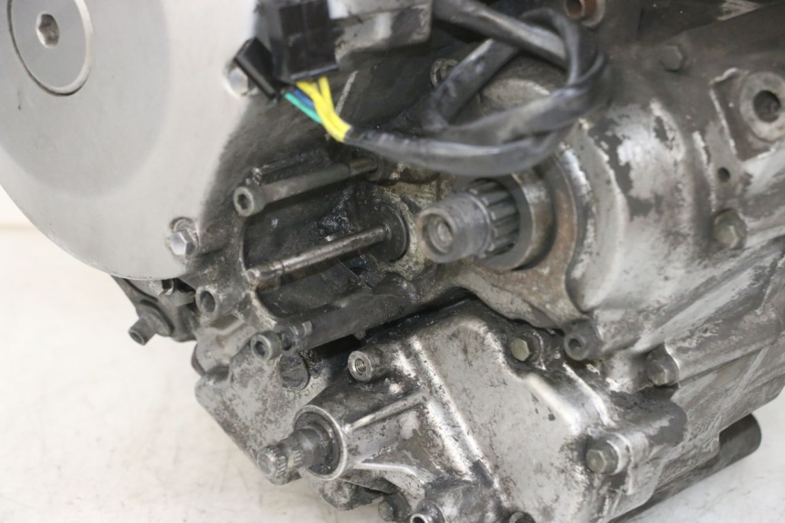 photo de MOTOR SUZUKI DL V STROM 1000 (2002 - 2007) - Detalles de los puntos de fijación