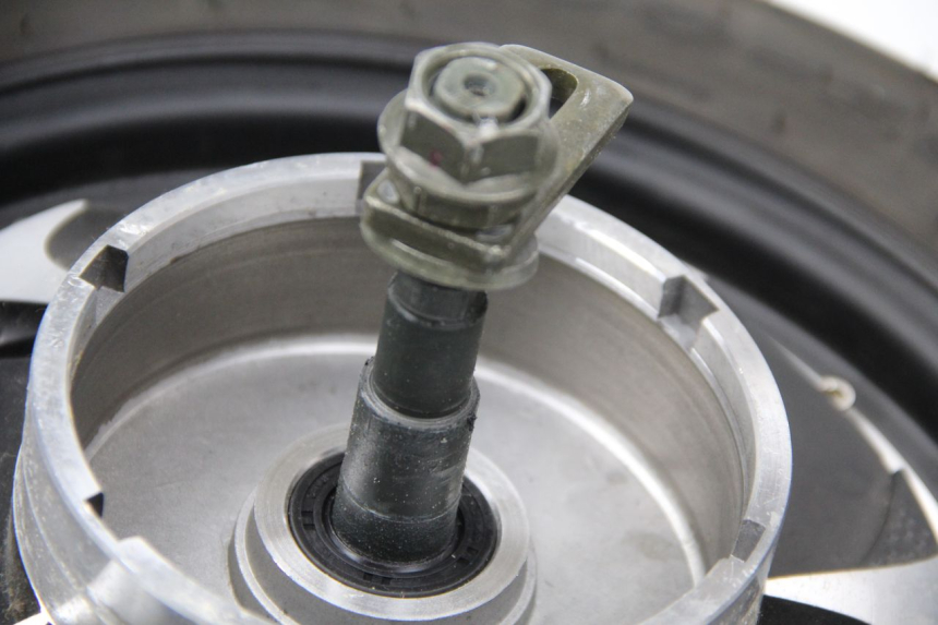 photo de MOTOR RIDE E1 1 (2014 - 2022) - Primer plano técnico