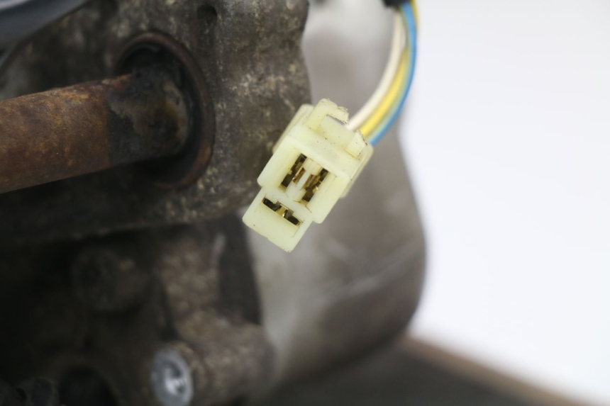 photo de MOTOR PEUGEOT ELYSEO 50 (1998 - 2001) - Detalles de los puntos de fijación