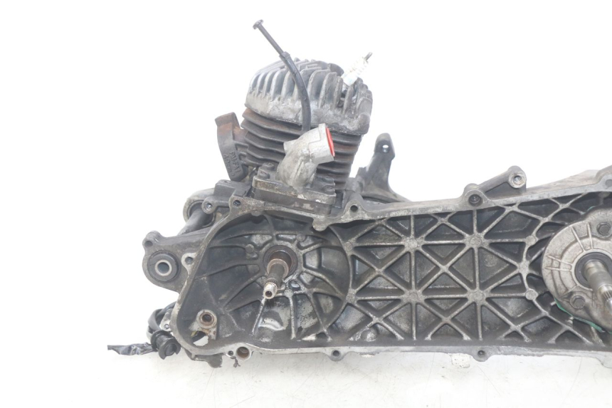 photo de MOTOR PEUGEOT ELYSTAR 50 (2002 - 2014) - Inspección visual detallada