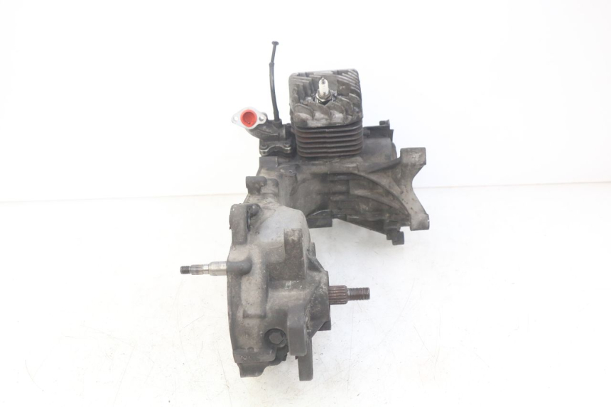 photo de MOTOR PEUGEOT ELYSTAR 50 (2002 - 2014) - Primer plano técnico