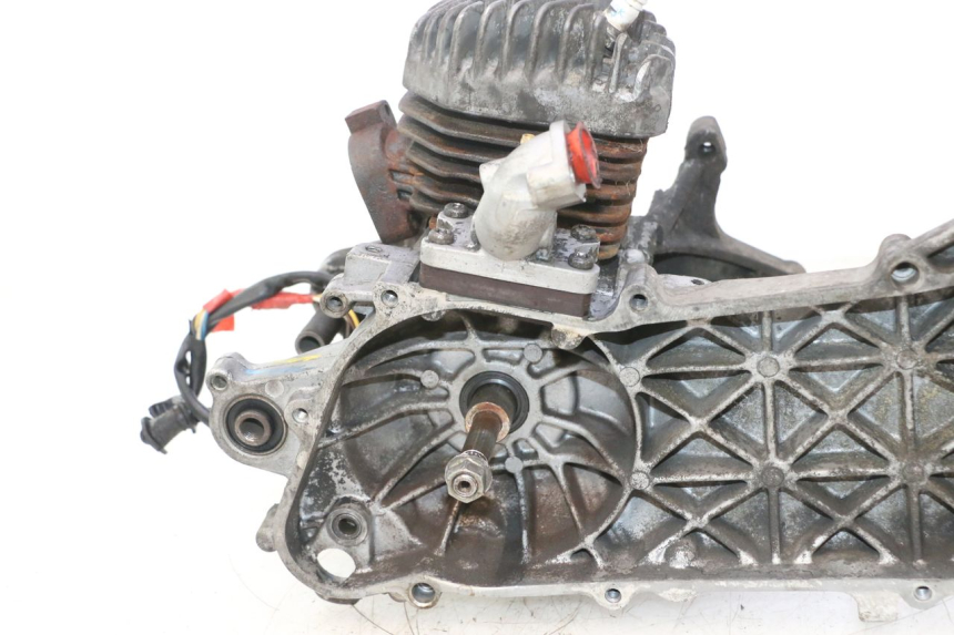 photo de MOTOR PEUGEOT ELYSTAR 50 (2002 - 2014) - Otra perspectiva