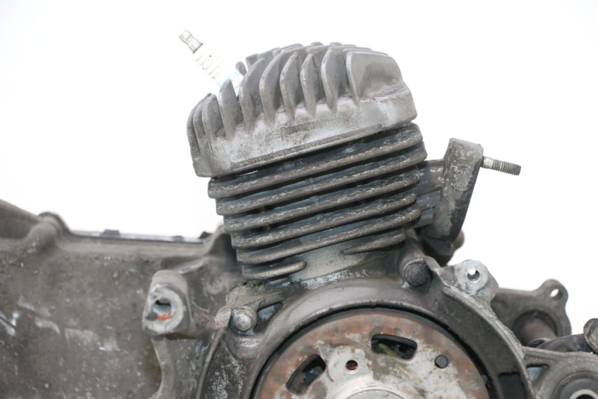 photo de MOTOR PEUGEOT ELYSTAR 50 (2002 - 2014) - Otra vista del artículo
