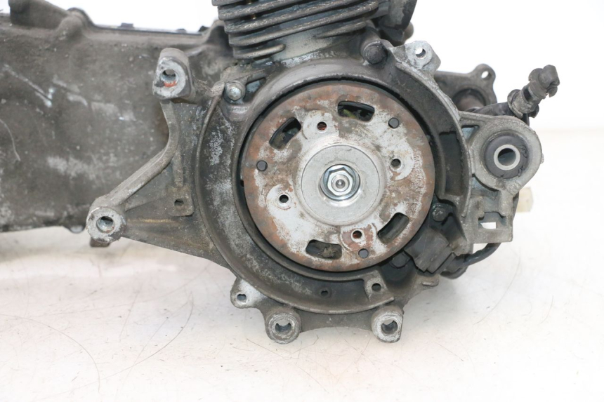 photo de MOTOR PEUGEOT ELYSTAR 50 (2002 - 2014) - Características distintivas