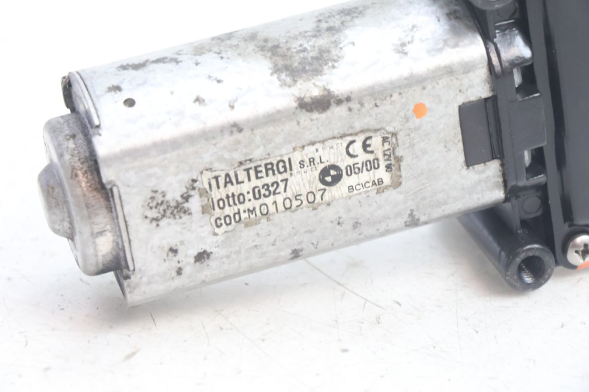 photo de MOTOR LIMPIAPARABRISAS BMW C1 125 (2000 - 2003) - Detalles de los puntos de fijación
