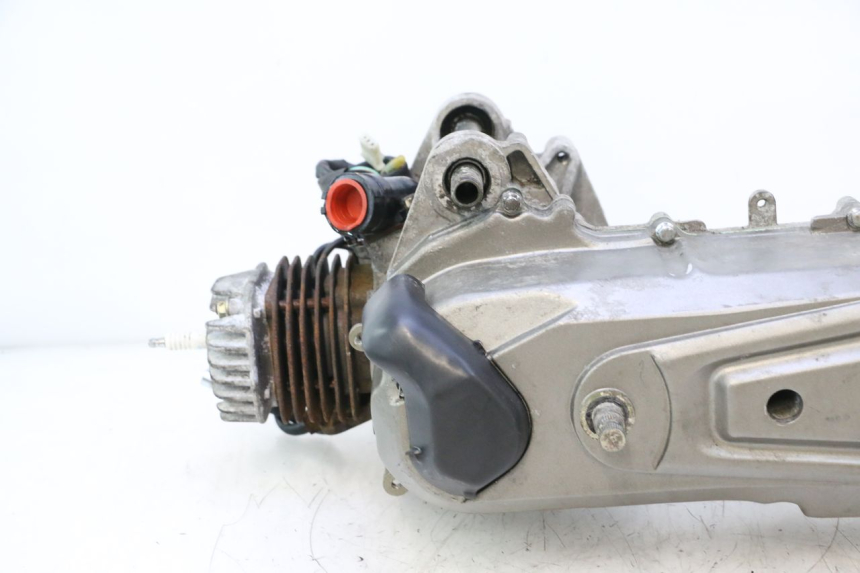 photo de MOTOR KEEWAY F-ACT NAKED 50 (2009 - 2014) - Inspección visual detallada