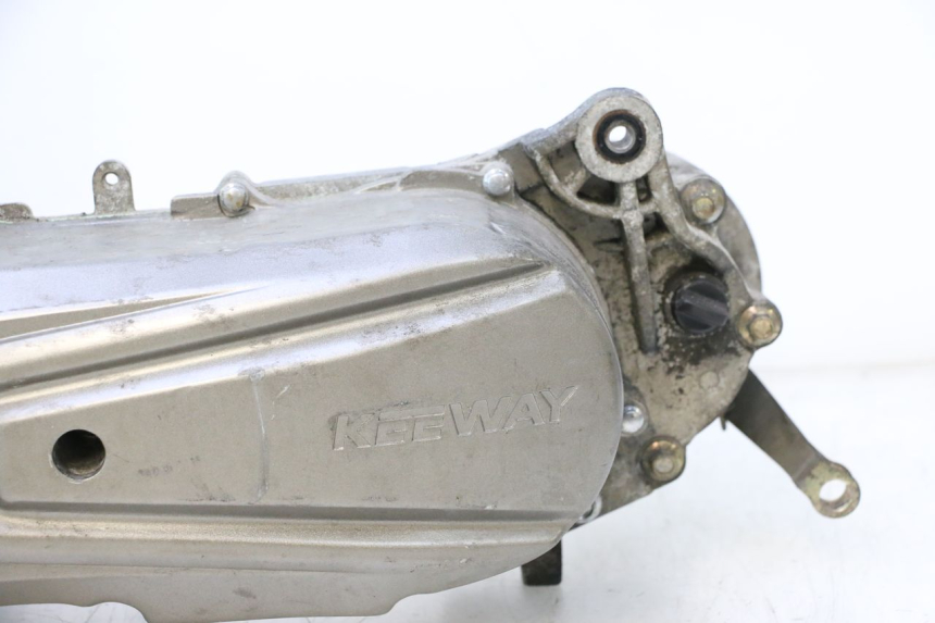 photo de MOTOR KEEWAY F-ACT NAKED 50 (2009 - 2014) - Enfoque en la estructura