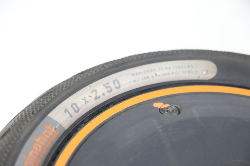 photo de MOTOR SEGWAY NINEBOT F40E 1 - Otra perspectiva