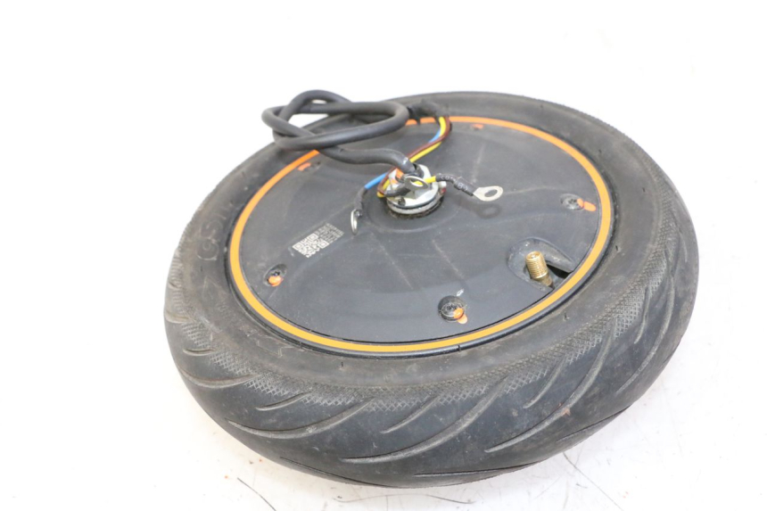 photo de MOTOR SEGWAY NINEBOT F40E 1 - Estado de la superficie y material
