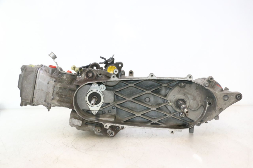 photo de MOTOR HONDA FES PANTHEON 125 (2003 - 2007) - Ángulo de visión alternativo