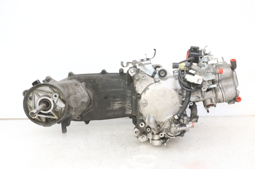 photo de MOTOR HONDA FES S-WING SWING ABS 125 (2007 - 2015) - Enfoque en la estructura