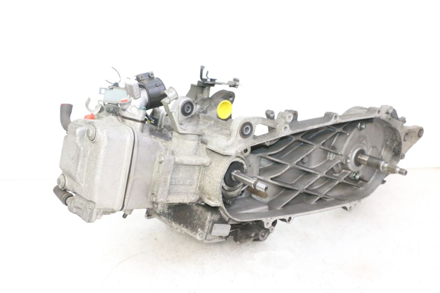 photo de MOTOR HONDA FES S-WING SWING ABS 125 (2007 - 2015) - Zoom estado de uso