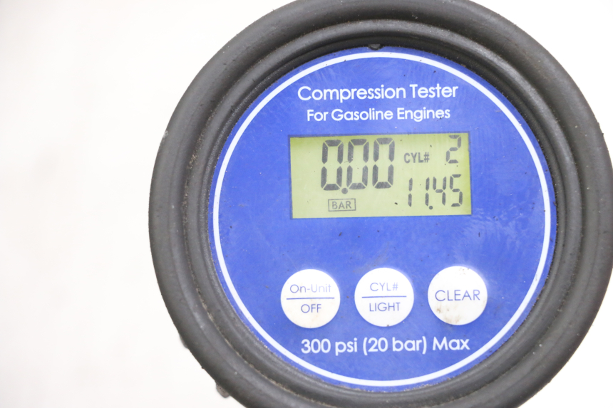 photo de MOTOR HONDA FJS SILVERWING SILVER WING 600 (2001 - 2010) - Ángulo de visión alternativo