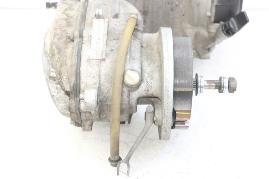 photo de MOTOR MBK FLAME X 125 (2007 - 2016) - Detalles de los puntos de fijación