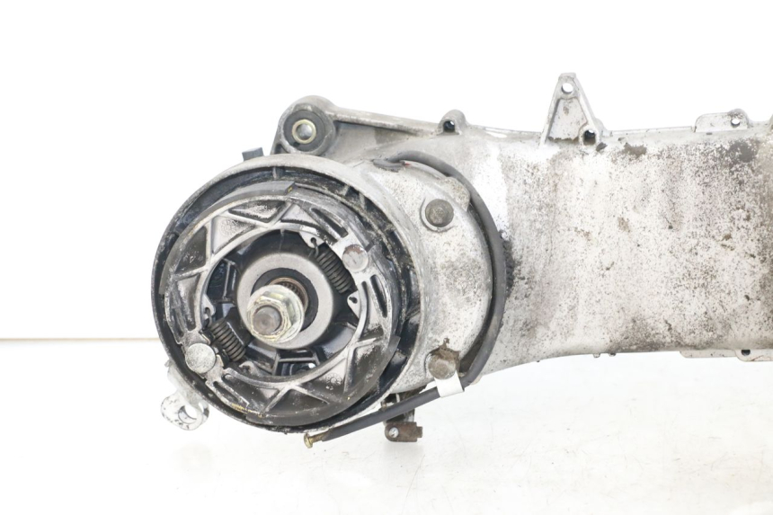 photo de MOTOR PIAGGIO FLY 2T 50 (2004 - 2017) - Estado de la superficie y material