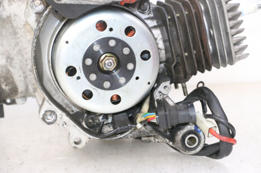 photo de MOTOR PIAGGIO FLY 2T 50 (2004 - 2017) - Otra vista del artículo