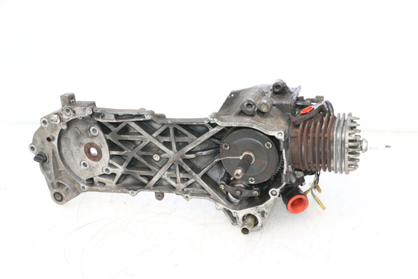 photo de MOTOR KEEWAY FOCUS 50 (2006 - 2009) - Estado de la superficie y material