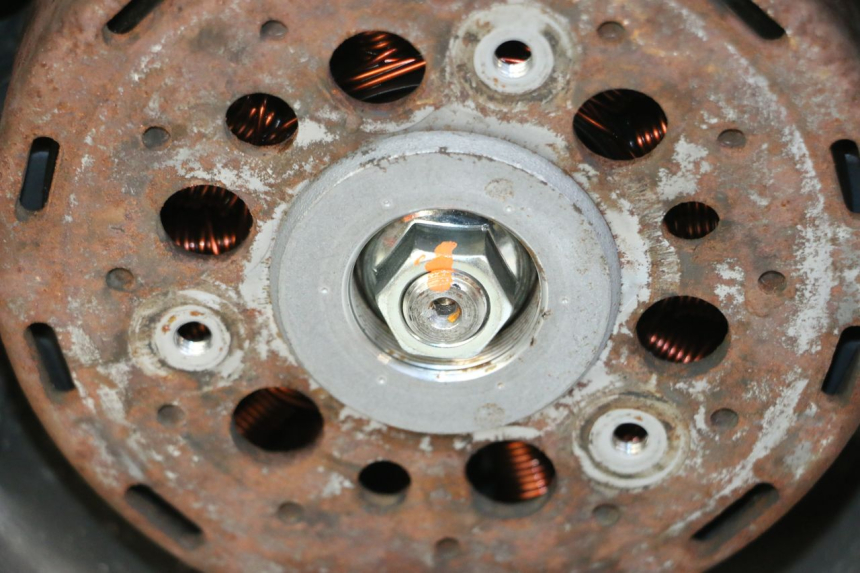 photo de MOTOR HONDA FORZA 125 (2021 - 2025) - Marcados y referencias originales