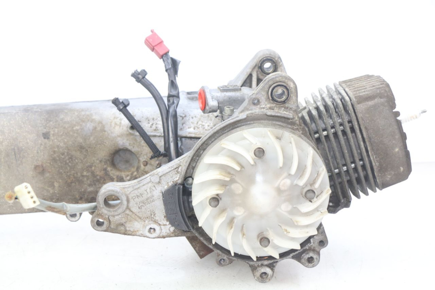 photo de MOTOR PEUGEOT FOX 50 (1995 - 2003) - Detalles de los puntos de fijación