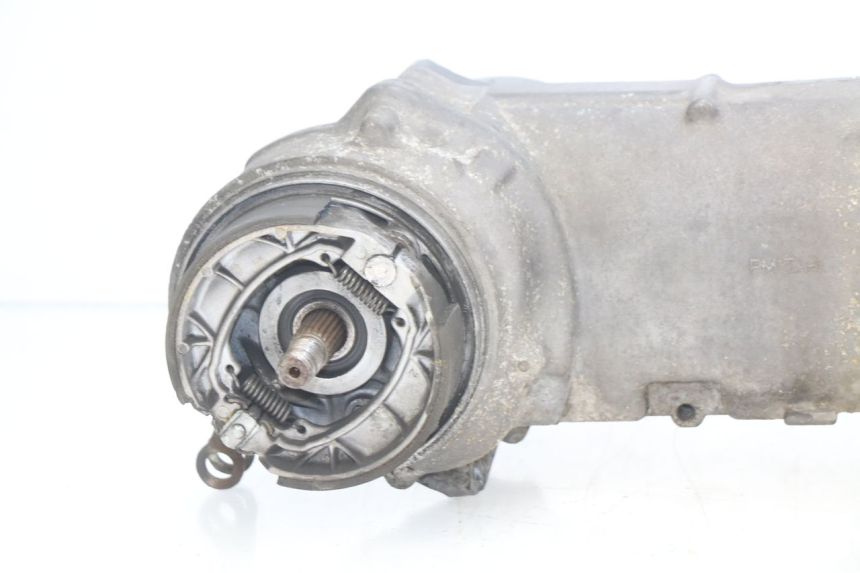 photo de MOTOR PEUGEOT FOX 50 (1995 - 2003) - Estado de la superficie y material