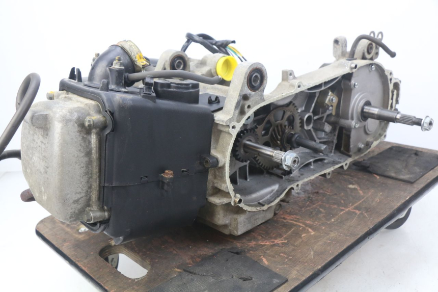 photo de MOTOR SACHS FY125T FY T 125 (2007 - 2011) - Detalles de los puntos de fijación