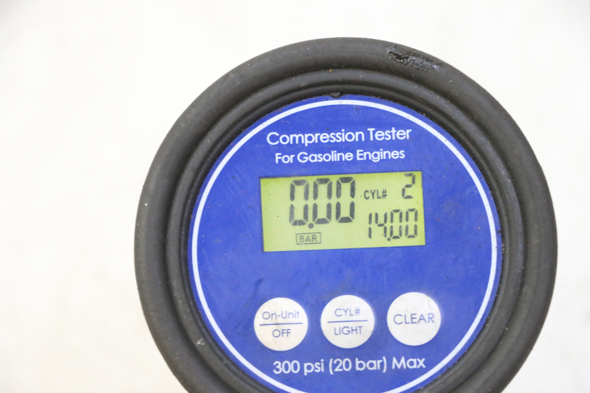 photo de MOTOR YAMAHA FZ6 FAZER S2 600 (2007 - 2011) - Otra vista del artículo