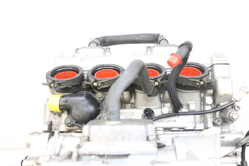 photo de MOTOR YAMAHA FZ6 N FAZER 600 (2004 - 2006) - Otra perspectiva