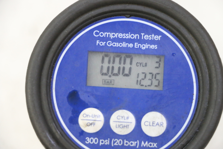 photo de MOTOR YAMAHA FZ6 N FAZER 600 (2004 - 2006) - Características distintivas