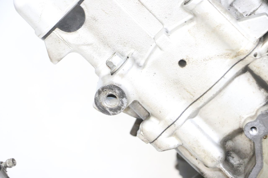 photo de MOTOR YAMAHA FZ6 N FAZER 600 (2004 - 2006) - Estado de la superficie y material