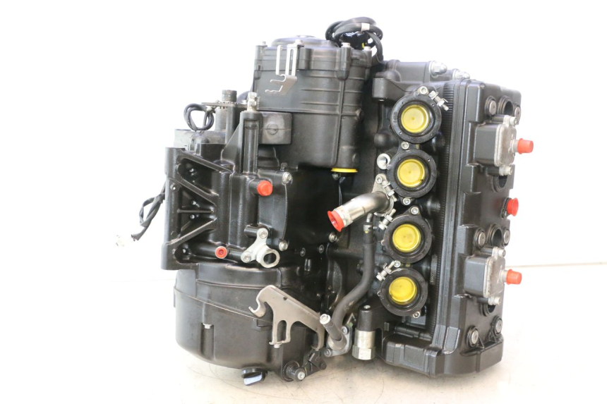 photo de MOTOR YAMAHA FZ8 800 (2010 - 2016) - Características distintivas
