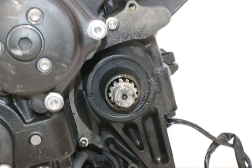 photo de MOTOR YAMAHA FZ8 800 (2010 - 2016) - Primer plano técnico