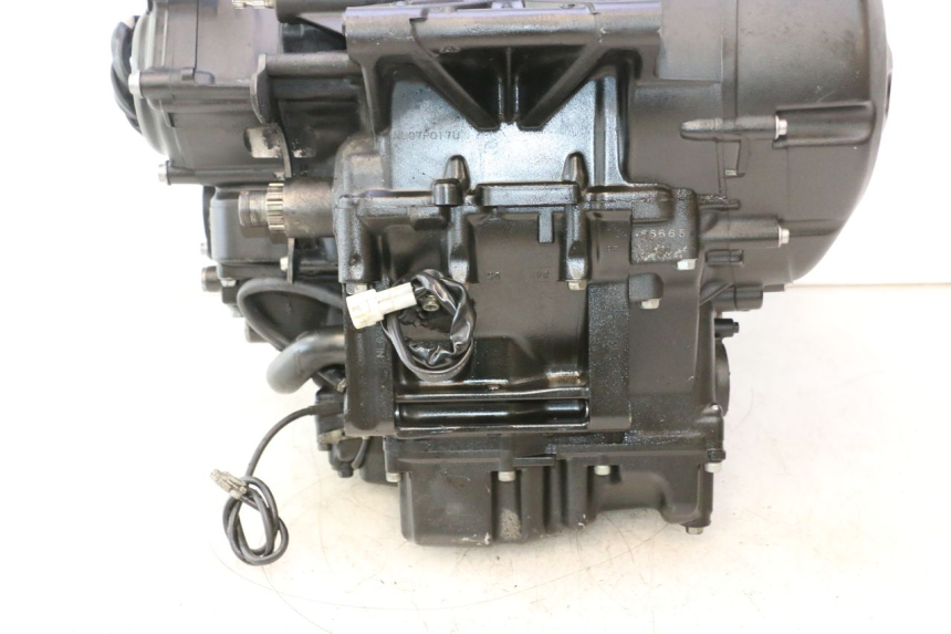 photo de MOTOR YAMAHA FZ8 800 (2010 - 2016) - Estado de la superficie y material