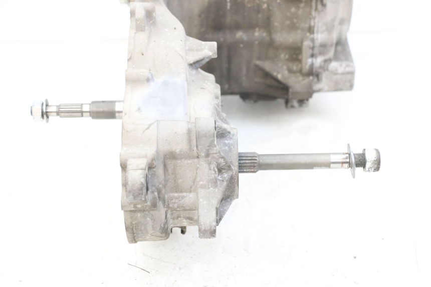 photo de MOTOR PEUGEOT GEOPOLIS RS 125 (2007 - 2009) - Detalles de los puntos de fijación