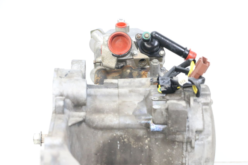 photo de MOTOR PEUGEOT GEOPOLIS RS 125 (2007 - 2009) - Estado de la superficie y material