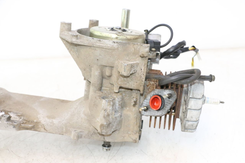 photo de MOTOR VASTRO GP 2T 50 (2013 - 2017) - Estado de la superficie y material