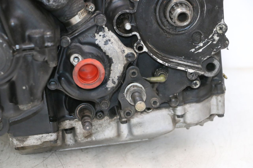photo de MOTOR KAWASAKI GPX F ZX750F 750 (1986 - 1990) - Estado de la superficie y material