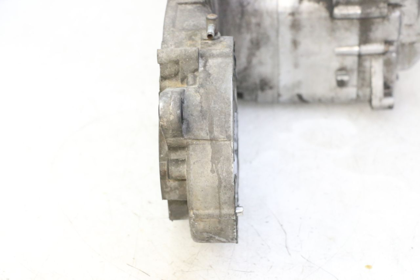 photo de MOTOR KYMCO GRAND DINK 125 (2002 - 2007) - Estado de la superficie y material