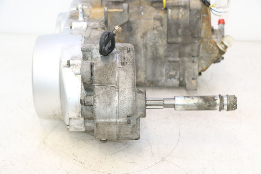 photo de MOTOR KYMCO GRAND DINK 125 (2008 - 2014) - Detalles de los puntos de fijación