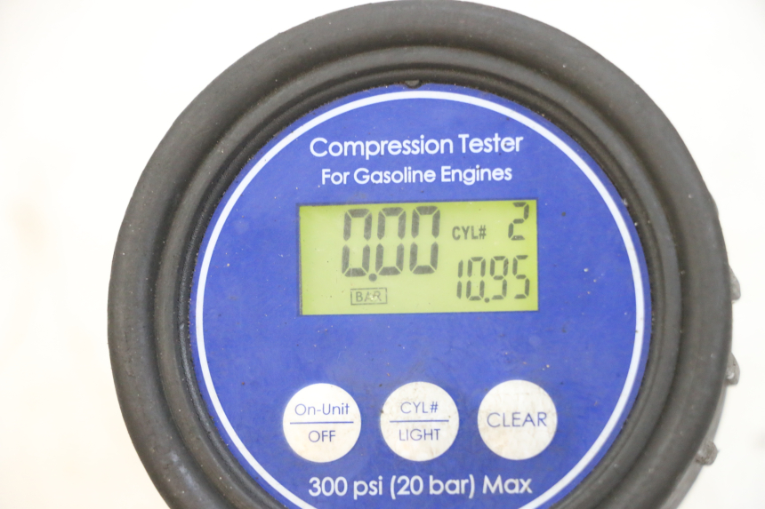 photo de MOTOR SUZUKI GSF N BANDIT 600 (1996 - 1999) - Enfoque en la estructura