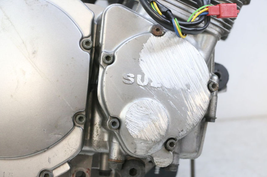 photo de MOTOR SUZUKI GSF N BANDIT 600 (1996 - 1999) - Estado de la superficie y material