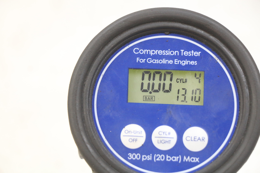 photo de MOTOR SUZUKI GSX-F GSX  F 1100 (1988 - 1994) - Inspección visual detallada