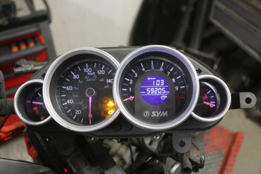 photo de MOTOR SYM GTS EFI 125 (2012 - 2016) - Inspección visual detallada