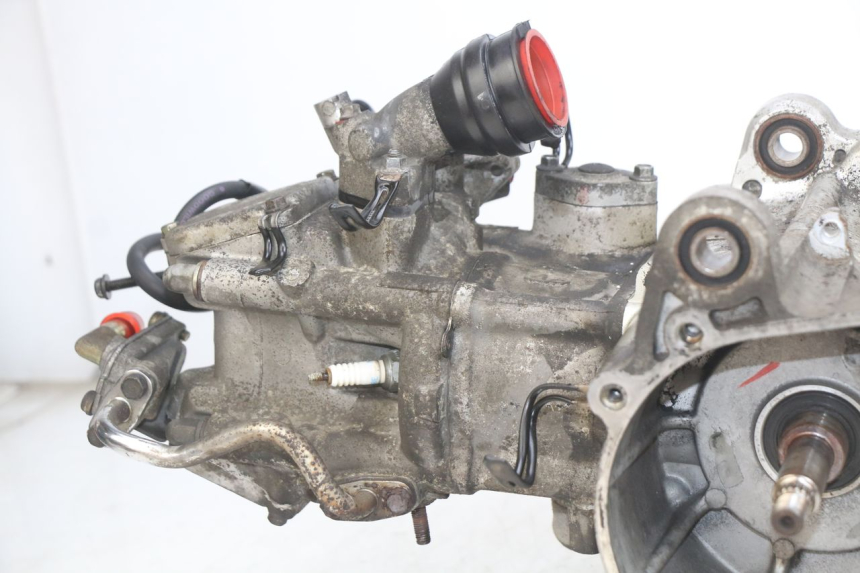 photo de MOTOR SYM GTS EFI 125 (2012 - 2016) - Detalles de los puntos de fijación