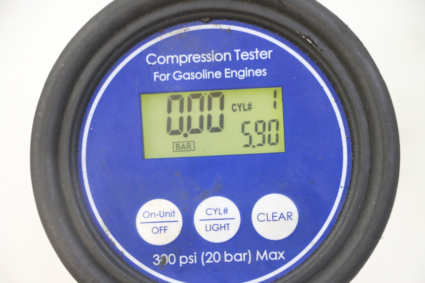 photo de MOTOR PEUGEOT JET FORCE CARBU 50 (2003 - 2016) - Estado de la superficie y material