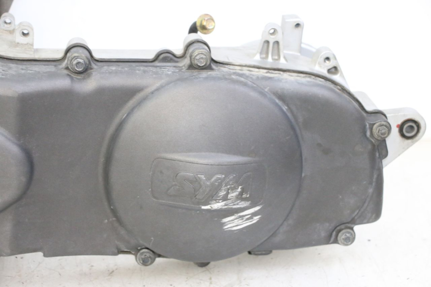 photo de MOTOR SYM JOYMAX 125 (2010 - 2017) - Enfoque en la estructura