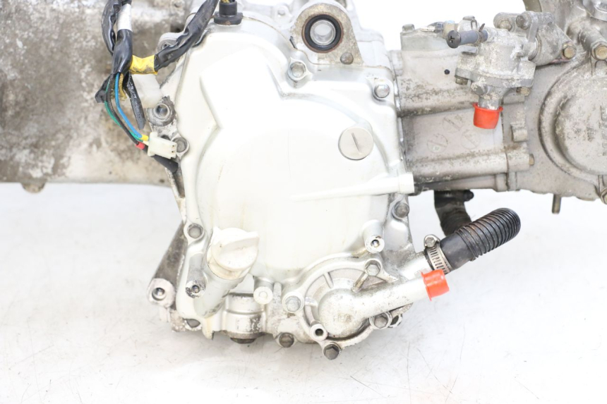 photo de MOTOR SYM JOYRIDE EVO 125 (2009 - 2016) - Detalles de los puntos de fijación