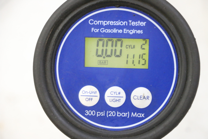 photo de MOTOR KAWASAKI ZR7 ZR-7 S 750 (1999 - 2004) - Otra perspectiva