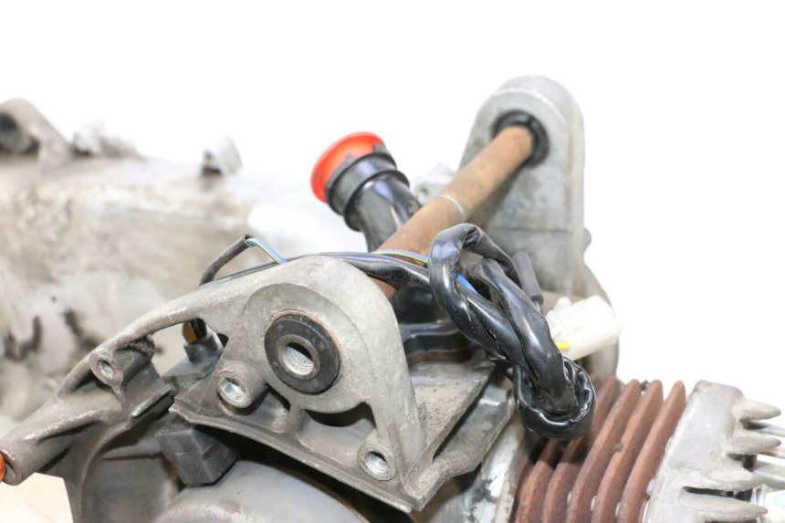 photo de MOTOR PEUGEOT KISBEE 2T 50 (2010 - 2017) - Detalle de la pieza